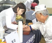 ‘제주농협은 농업인 건강지킴이’…하귀·애월서 무료 의료지원