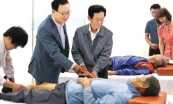 전남농협, ‘농업인 행복버스’ 화순으로 부르릉
