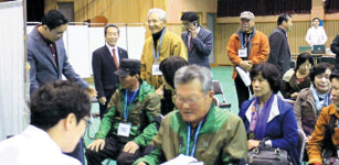 농협생명·서울대병원, 동남해농협서 농촌순회 무료진료