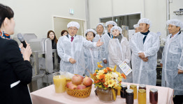 ‘파주농부네 식품공방’ 문활짝