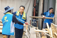 농협케미컬 임직원들 청주 수해지역 복구 도와