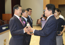 양주축협, 상호금융예수금 1조 달성탑