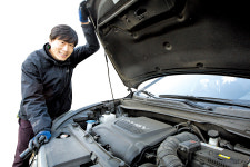 “더 추워지기 전에 와이퍼·타이어·배터리 점검은 필수죠”