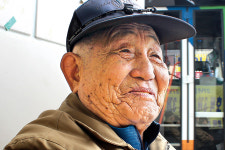 “신발장사·공무원·조경기사…평생 안해본 일이 없지”