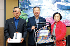 경기 성남 낙생농협, 경로당에 건강보조기 전달