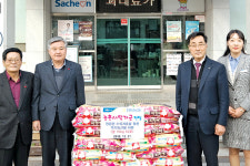 경남 사천 정동농협, 취약계층에 쌀 전달