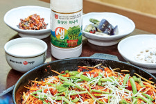 [酒食궁합] 대구 팔공산미나리생막걸리와 복어불고기…건강 한모금, 보양 한입