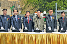 전자경매 가축시장 ‘문 열었어요’