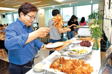 수원시·각 구청 등 무안 양파농가돕기 운동 펼쳐