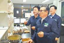 사료산업 ‘관계형 마케팅’ 승부수…농가 신뢰감 ‘쑥’
