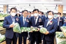 용인농협, 노후 파머스마켓 새 단장
