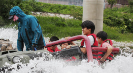 [농촌체험마을] 물놀이-송어 잡고 ‘참방참방’