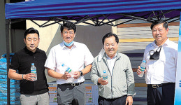 인천 남동농협, 지역농민에 얼음생수 제공