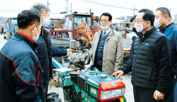 경기농협, 율면농협 찾아 농기계 100여대 점검·수리