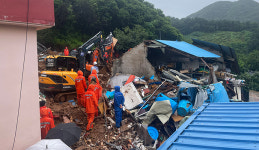[속보] 전남 광양 진상면에서 집중호우로 산사태 발생…주택 2채 매몰, 1명 실종