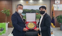 정만교 부여축협 조합장, 지구촌 희망펜상 경영 대상 수상