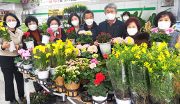 경남 창원 마산시농협, 화훼농가 돕기 특판행사 진행