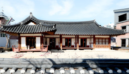 청수정 인근 즐길거리? 지역예술인 작품 보고 한옥 도서관서 전통놀이 체험을