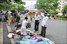 제주시 이도2동 동네마당 벼룩시장 문전성시