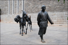 그렇게 그리던 자유는 내 아집에 갇혔습니다