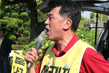 공무원 100명 동원, 강정주민 도청 밖으로 끌어내