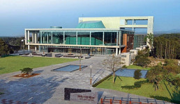 3백억 투입 제주아트센터 벌써 애물단지되나?