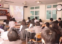 고등학교 수업 시간에 웬 랩? 인문학 별 거 아니네