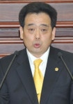 해안 식당과 양식장 해수인입관으로 경관 파괴