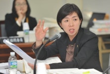 아무리 중국이 뜬다지만 170명 해외연수 논란