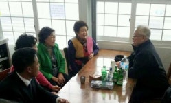 신구범 70세 이상 해녀들에게 월 20만원 지급