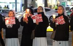 제주 서귀포시민들도 ‘박근혜 퇴진!’ 촛불 들다