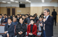 매력적인 색소폰 소리로 3월을 연 제주도의회