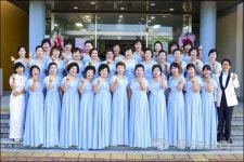 ‘주경야음’ 제주 구좌읍 주부들의 하모니
