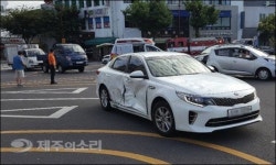 서귀포 동문로터리서 SUV-렌터카 ‘쿵’ 3명 부상