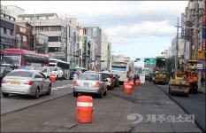 역주행 발생 아찔한 제주 버스 중앙차로제 첫날 혼잡