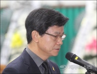 미안하다! 어른들의 왜곡·욕망·이기심이 꽃다운 삶을 저물게 했구나