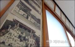 등 돌린 형제들 기약 없는 갈등해소 ‘강정의 눈물’