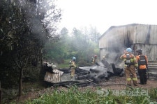 제주 해안동 목장 창고서 화재...인명피해 없어