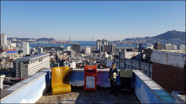 이바구가 흐르는 따뜻한 골목길엔 어르신 자전거가 있다