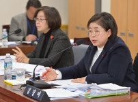 졸속평가, 말바꾸기...영리병원 허가 전방위 뭇매