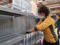 마스크 품귀현상 대형마트 입고 1천장 5분만에 바닥