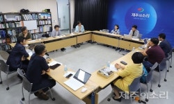 주식회사비루트랩제주연구소 | 초유의 전염병 사태..."분야 별 포스트 코로나 심층 진단해야"