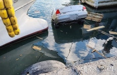 제주 한림수협 창고 앞 바다로 승용차 추락 화들짝