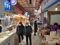 한라사우나 감염 사그라지지만, 찬바람 멈추지 않는 동문시장