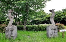 용이 사는 연못 용담....한천교 돌난간에 용머리 없는 이유?