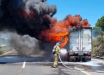 서귀포→제주 평화로서 화물차 화재 …교통체증 빚어져