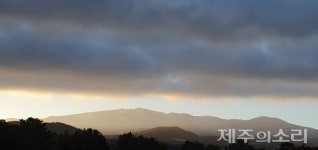 [날씨] 제주 차차 흐려져…내일부터 비 소식