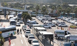 제주공항 주차장 전세버스 행렬 대혼잡…무슨 일?