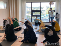 주민들 머리 맞댄 콘텐츠 마을이 학교다…제주 세화리로 떠나는 지구촌 여행!