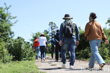대안 없이 팔려나가는 마을공동목장, 활용방안 없는 남은 땅도 위태위태